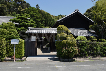 佐吉記念館外観