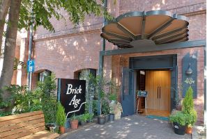 レストラン 「BrickAge」ブリックエイジ